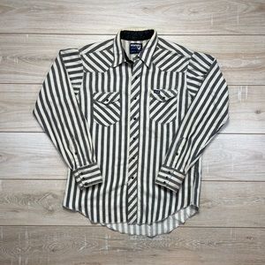 Vintage Wrangler Western Pearl Snap Button Up Shirt size XL🔥